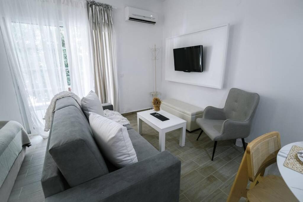 Luxury * Xanthi